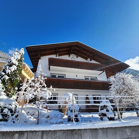 Haus Gabriele Lägenhet Gaschurn Exteriör bild